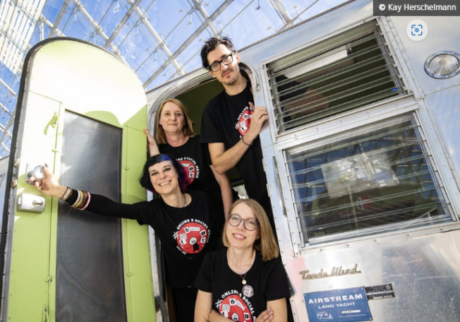 Auszubildende als Kauffrau*mann für Büromanagement, 1. Bild